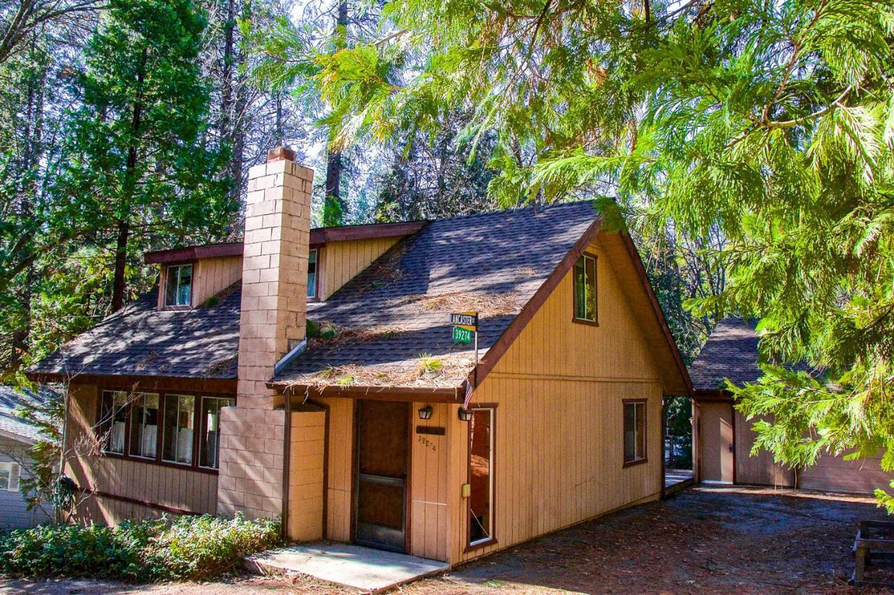 Lancaster Cabin Bass Lake Exterior foto
