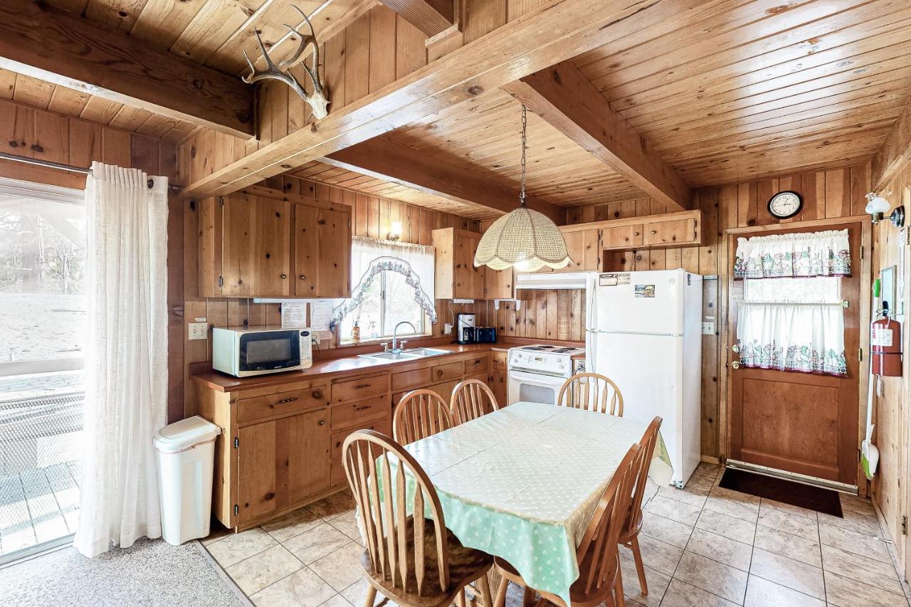 Lancaster Cabin Bass Lake Exterior foto