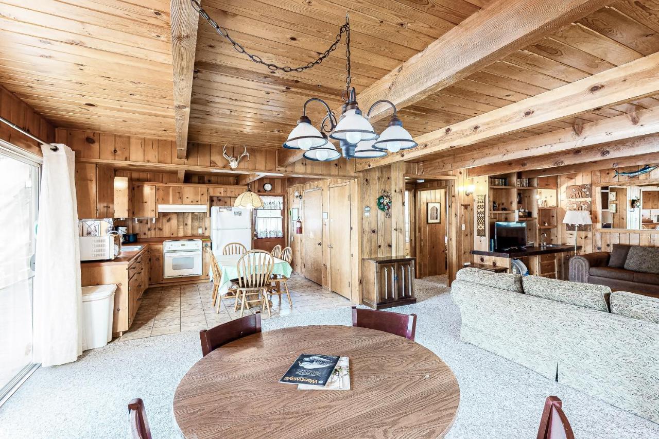 Lancaster Cabin Bass Lake Exterior foto