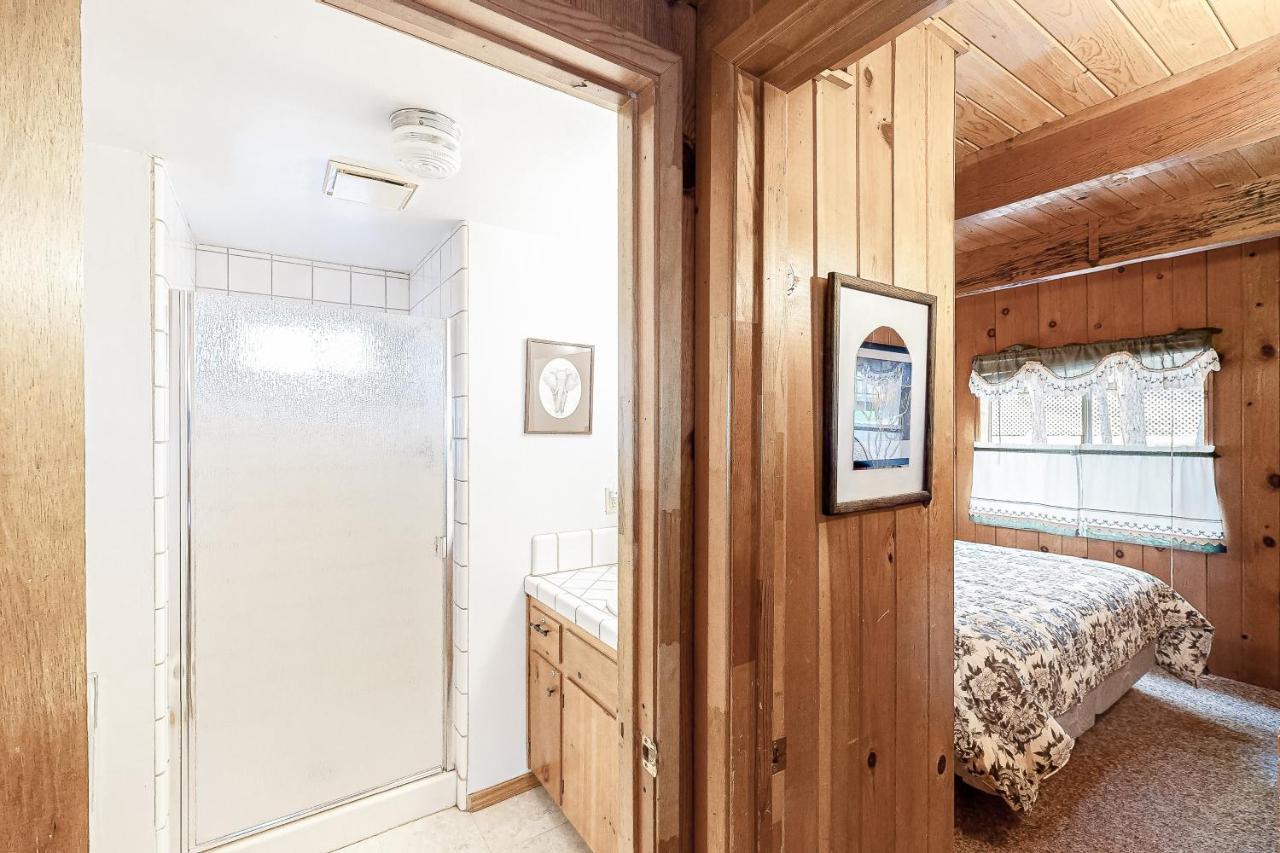 Lancaster Cabin Bass Lake Exterior foto